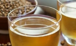 Os benefícios e malefícios das bebidas de cevada - café, decocções