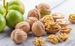 Los beneficios y perjuicios de las nueces para las mujeres.