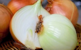 The incredible benefits of onions for the male body