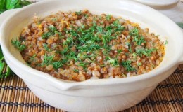 What is the calorie content of boiled buckwheat and is it possible to lose weight?