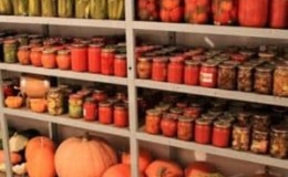 Cómo almacenar calabaza cortada en casa: los mejores métodos y periodos para almacenar verduras frescas