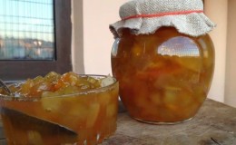 Delicious and simple recipes for melon jam with apples