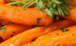 How to eat carrots for various forms of gastritis