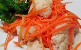 Naghahanda kami ng masarap na Korean carrots para sa taglamig nang walang isterilisasyon sa mga garapon