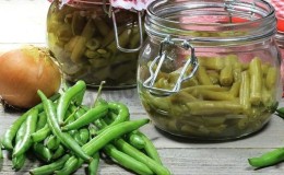 Le migliori ricette per fagiolini in salamoia per l'inverno: prepariamo deliziose preparazioni con ingredienti semplici