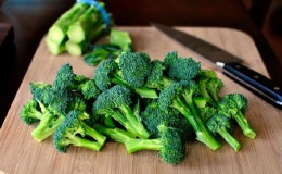 Fordelene og skaderne ved broccoli for kvinder