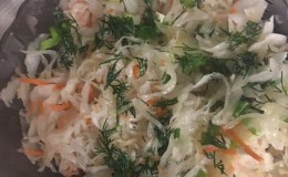 Pilihan resipi terbaik untuk sauerkraut dengan dill dan bijinya