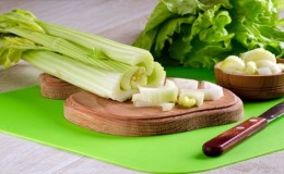 Celery for weight loss: how much can you eat per day