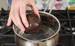 Moet je bieten schillen voordat je gaat koken? Laten we leren hoe je ze kunt koken met behulp van lifehacks van ervaren huisvrouwen