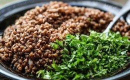 What happens if you eat buckwheat every day and to whom such a diet is contraindicated