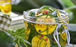 Comment préparer rapidement et savoureusement des courgettes pour l'hiver