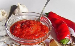 Fingerslicka paprika för vintern: recept med foton och steg-för-steg matlagningsinstruktioner