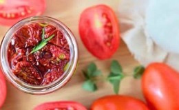 Cara membuat tomato kering dengan tangan anda sendiri: pilihan cara terbaik untuk menyediakan tomato di rumah