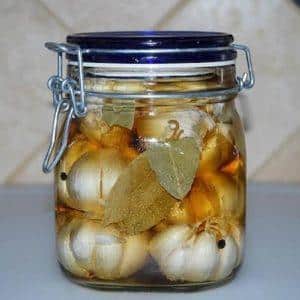 Die einfachsten DIY-Vorbereitungen: Knoblauch in Gläsern aufbewahren – Lifehacks und wichtige Regeln