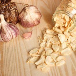 Die einfachsten DIY-Vorbereitungen: Knoblauch in Gläsern aufbewahren – Lifehacks und wichtige Regeln