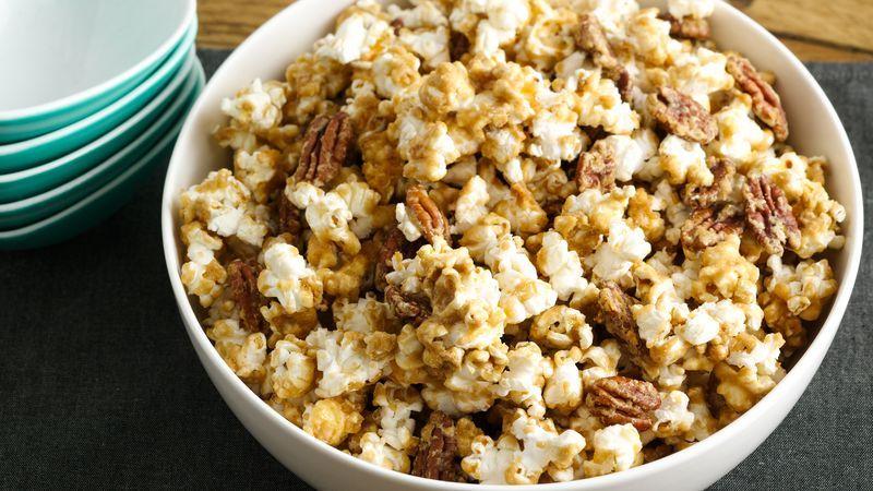 Che tipo di mais è necessario per i popcorn: scegli la varietà appropriata, lavora i chicchi e preparali a casa