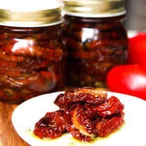 How to make dried tomatoes with your own hands: a selection of the best ways to prepare tomatoes at home