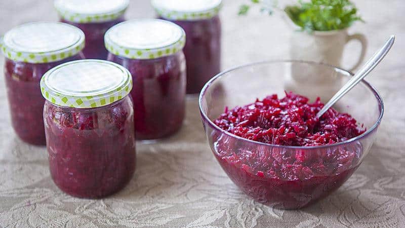 Les meilleures recettes pour une préparation rapide de betteraves marinées pour le bortsch froid