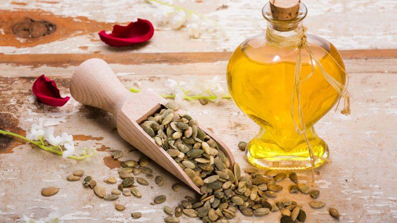 Benefits of pumpkin oil for women: choose and use correctly to get maximum effect