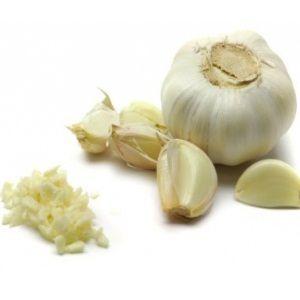 Welche Vorteile hat Knoblauch und wie verwendet man ihn richtig, um seiner Gesundheit nicht zu schaden?