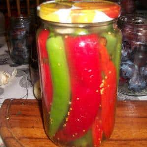 How to deliciously cook pickled hot peppers for the winter: the best recipes from experienced housewives