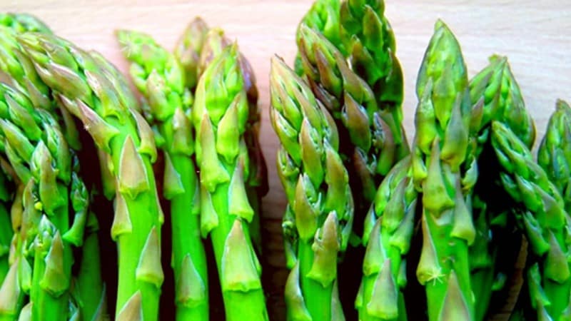 Cosa fanno bene gli asparagi per dimagrire e come mangiarli correttamente quando si combatte il sovrappeso