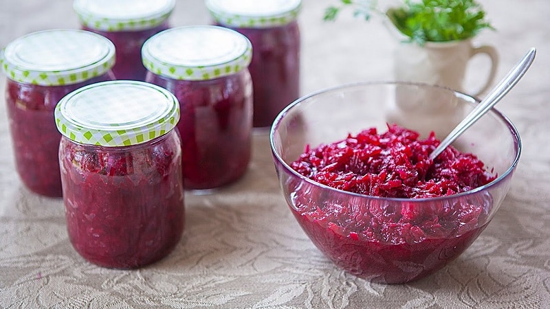 Cómo encurtir remolachas de forma rápida y sabrosa: una receta exprés para invitados y formas de conservar las verduras para el invierno