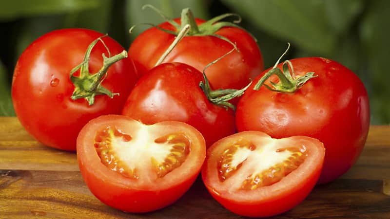 What are the benefits and harms of tomatoes for a woman’s body: contraindications and norms for eating tomatoes