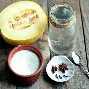 Top 8 des meilleures recettes pour préparer du melon au sirop pour l'hiver en bocaux