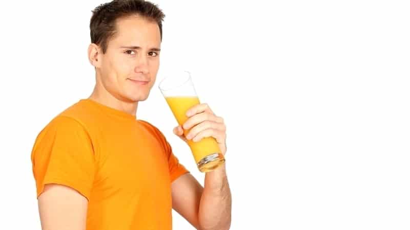 What are the benefits of pumpkin juice with pulp for men, women and children: prepare a healing drink with your own hands