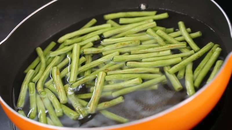 So kochen Sie Bohnenkonserven für den Winter: die leckersten hausgemachten Rezepte