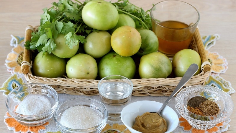 Hur man lagar de mest utsökta gröna tomaterna för vintern: ett urval av de bästa recepten