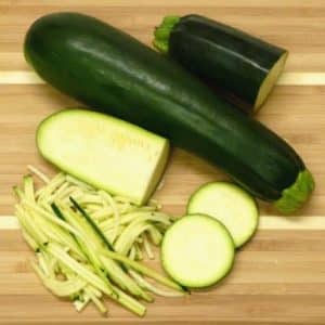 How to make quick-cooking lightly salted zucchini: the best ways