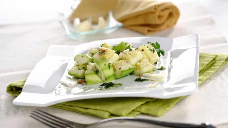 De voordelen en nadelen van courgette voor de menselijke gezondheid: hoeveel te eten en in welke vorm, om het lichaam niet te schaden