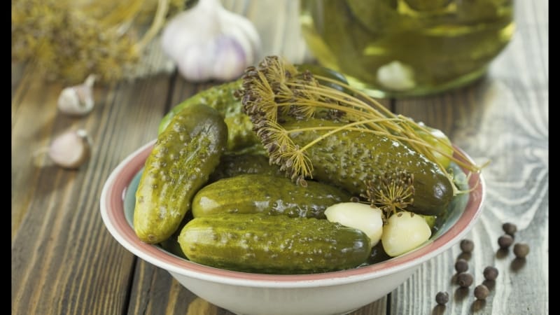 Fordelene og skaderne ved agurk pickles for kroppen