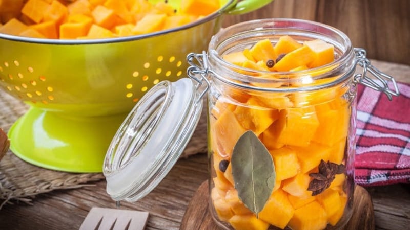 Simple and delicious pickled pumpkin recipes: cooking instructions and useful tips