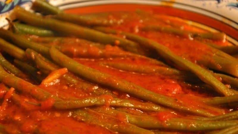 Isang seleksyon ng pinakamahusay na mga recipe para sa de-latang green beans: nagluluto kami ng masarap at orihinal mula sa mga simpleng sangkap