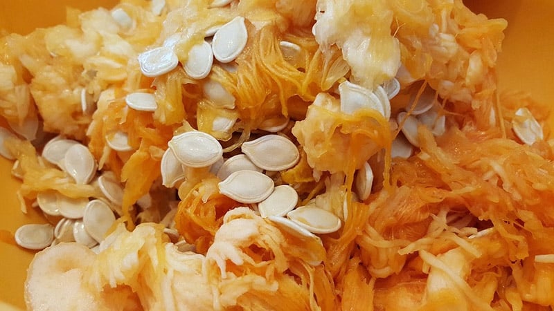 What are the benefits of pumpkin seeds and how to use them correctly