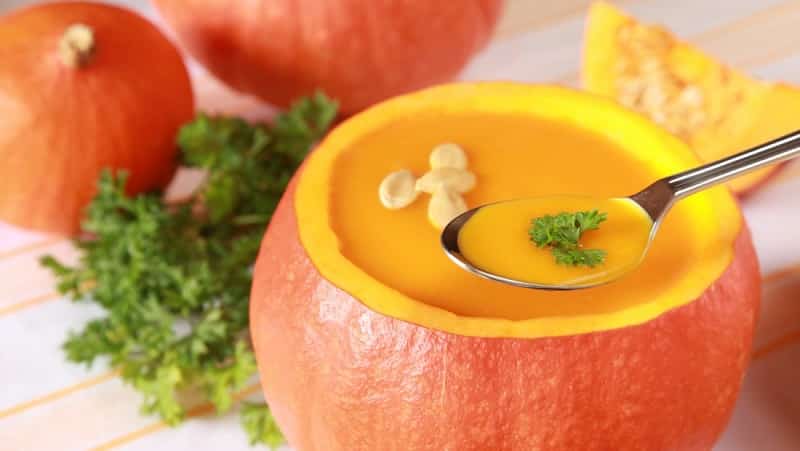 The benefits and harms of raw pumpkin: using a fresh vegetable with maximum effect