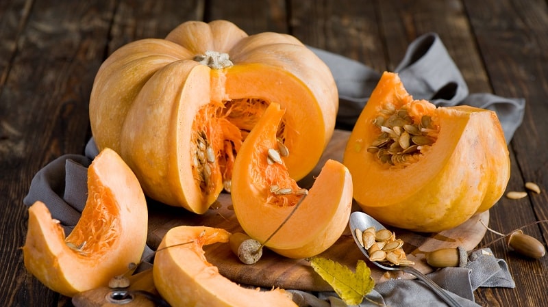 The benefits and harms of raw pumpkin: using a fresh vegetable with maximum effect