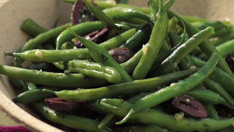 Isang seleksyon ng pinakamahusay na mga recipe para sa de-latang green beans: nagluluto kami ng masarap at orihinal mula sa mga simpleng sangkap