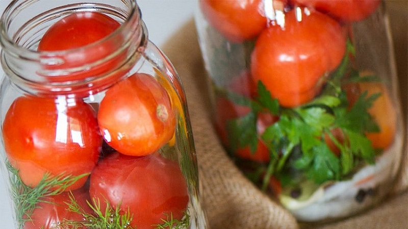 Come cucinare deliziosi pomodori in scatola per l'inverno in barattoli da un litro: una selezione delle migliori ricette