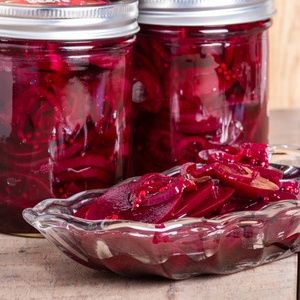 The best recipes for pickled beets for the winter in jars: how to make preparations simply and tasty