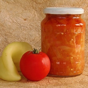 Les receptes més senzilles i delicioses de pebrots adobats per a l'hivern a casa