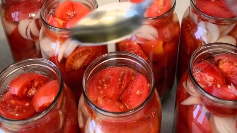 Tomaten in plakjes koken voor de winter: een selectie van de beste recepten voor het conserveren van plakjes tomaat