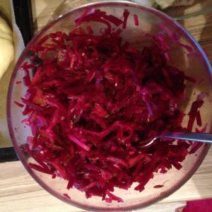 In what form and how to freeze beets for the winter in the freezer: general rules and useful tips