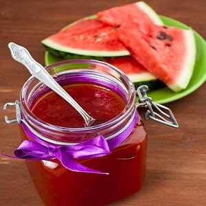 Paano gumawa ng masarap na watermelon jam para sa taglamig