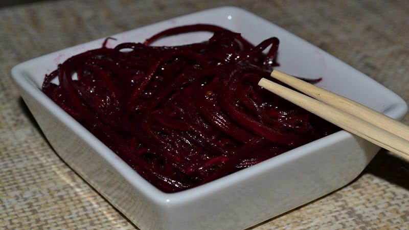 How to prepare pickled beets for the winter without sterilization: interesting recipes and instructions for rolling up jars