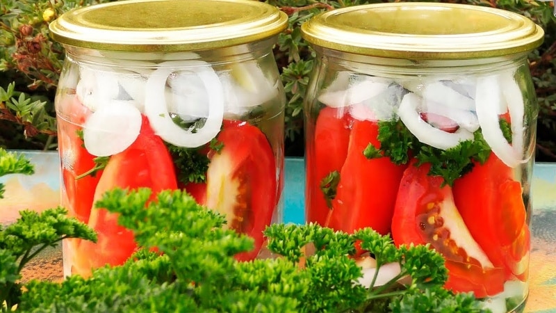 Tomaten in plakjes koken voor de winter: een selectie van de beste recepten voor het conserveren van plakjes tomaat