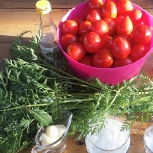 Hoe heerlijke ingemaakte tomaten voor de winter te koken: een selectie van de beste recepten van ervaren huisvrouwen